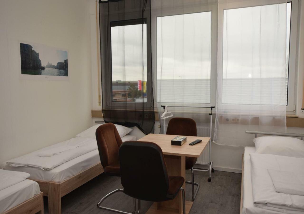 Monteurzimmer Messe Airport Wolfschlugen Bagian luar foto